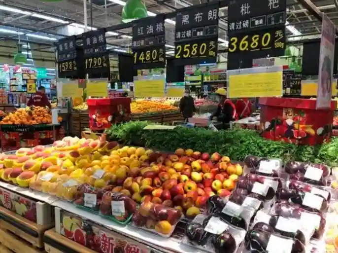 时令水果轮番上新 预计近期水果价格将稳中有降