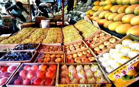 每天新疆有60多吨水果打“飞的”到内地，你猜哪种水果卖得最好