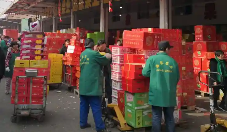 水果批发市场暗藏“潜规则”多亏老批发商告知，爱吃水果的都看看