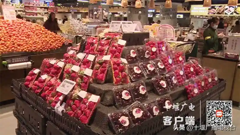 冬季水果在十堰上市，“尝鲜价”偏高