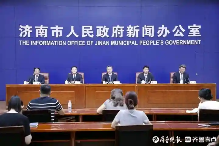 济清江楠国际水果交易中心二期项目正在建设