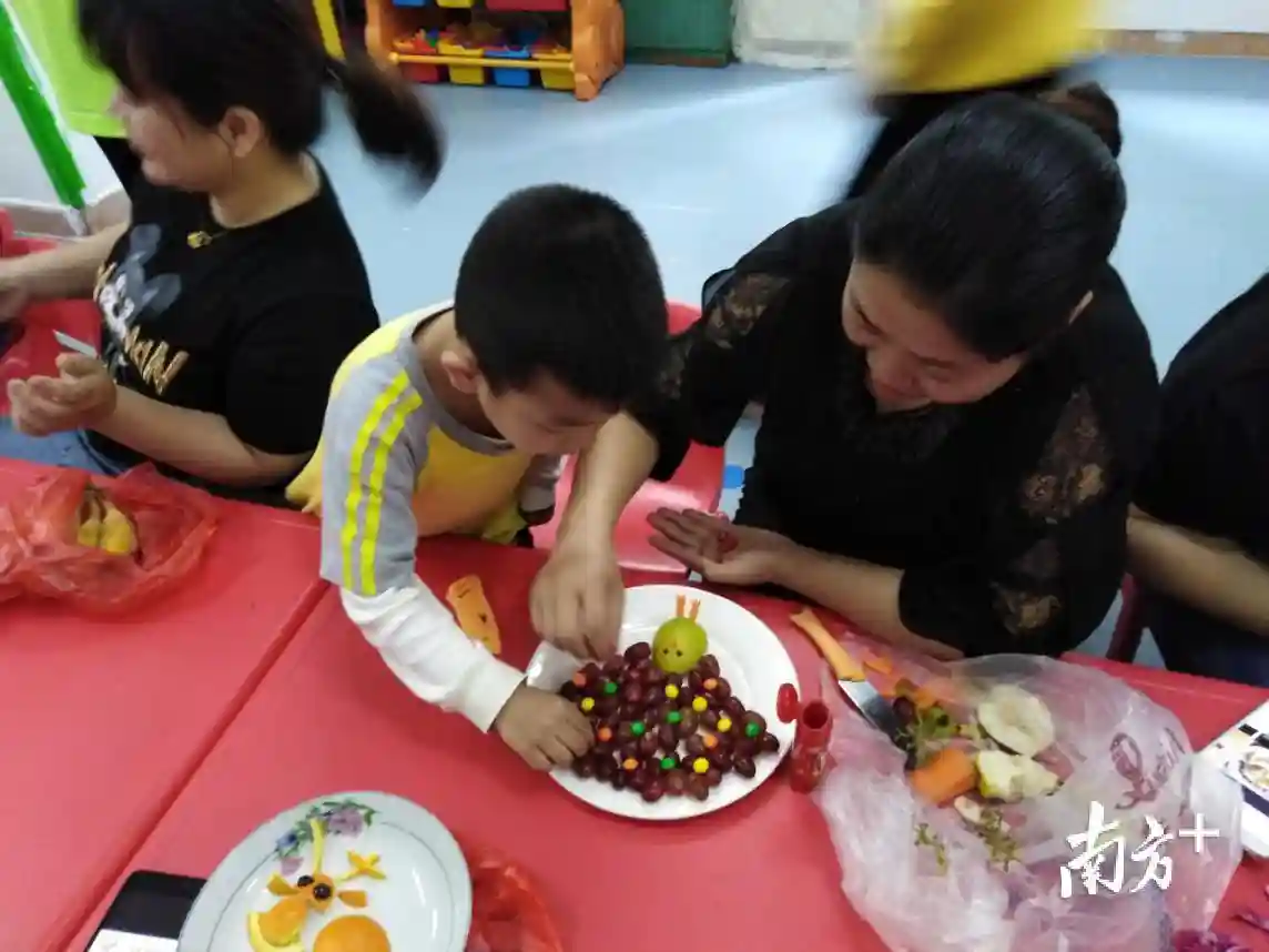 创意水果拼盘来了！惠城龙丰这个母亲节萌翻天