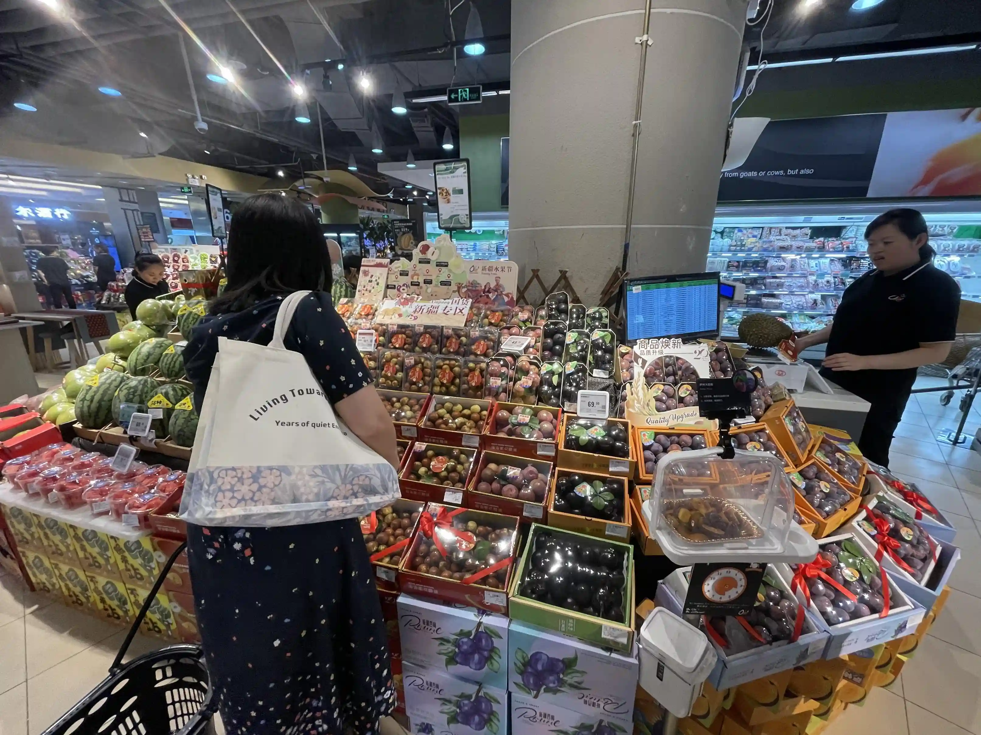 有口福了！20多种新疆水果集中进京，线上线下都能买