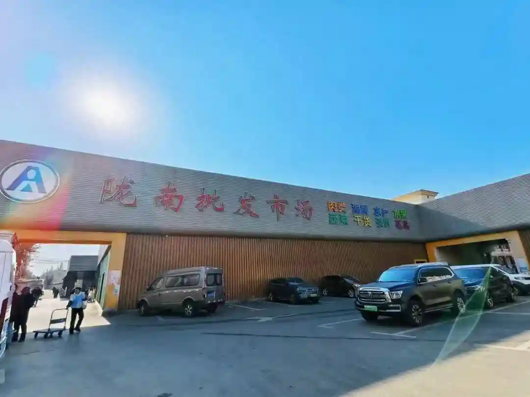 车厘子、草莓、甘蔗……冬日水果价格下来了！可以去这里采购→