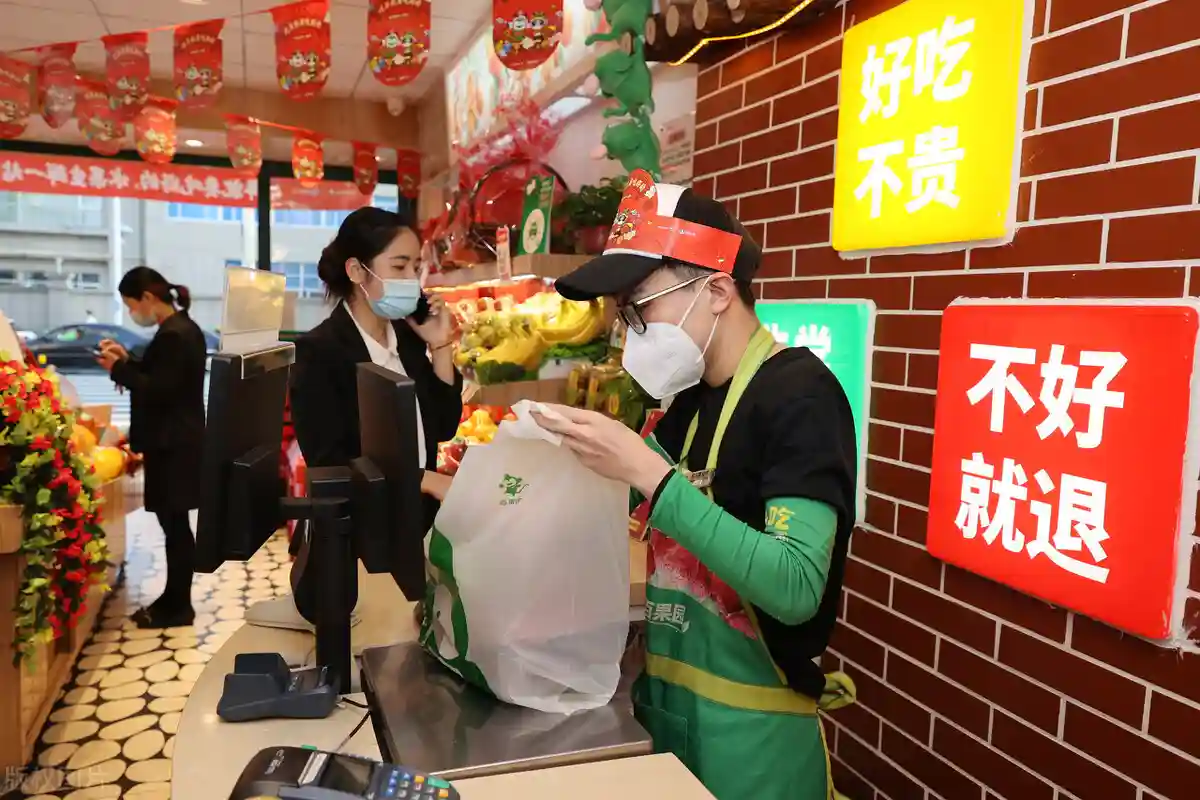 广西小伙开水果店，利用“拼团消费”，年赚80万，套路教给你