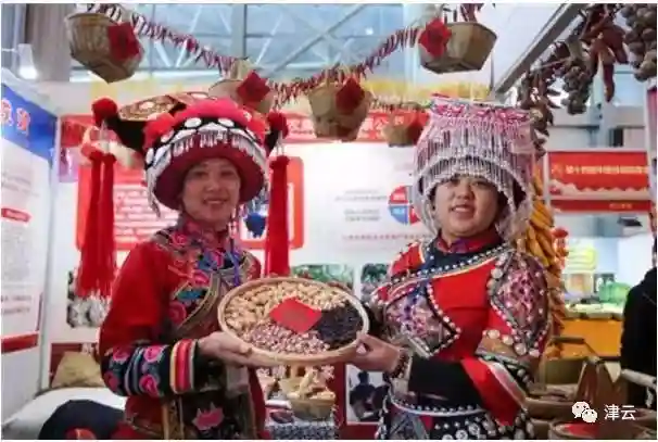 从“五六块一斤的水果几毛钱都卖不出去”到两年卖出700吨