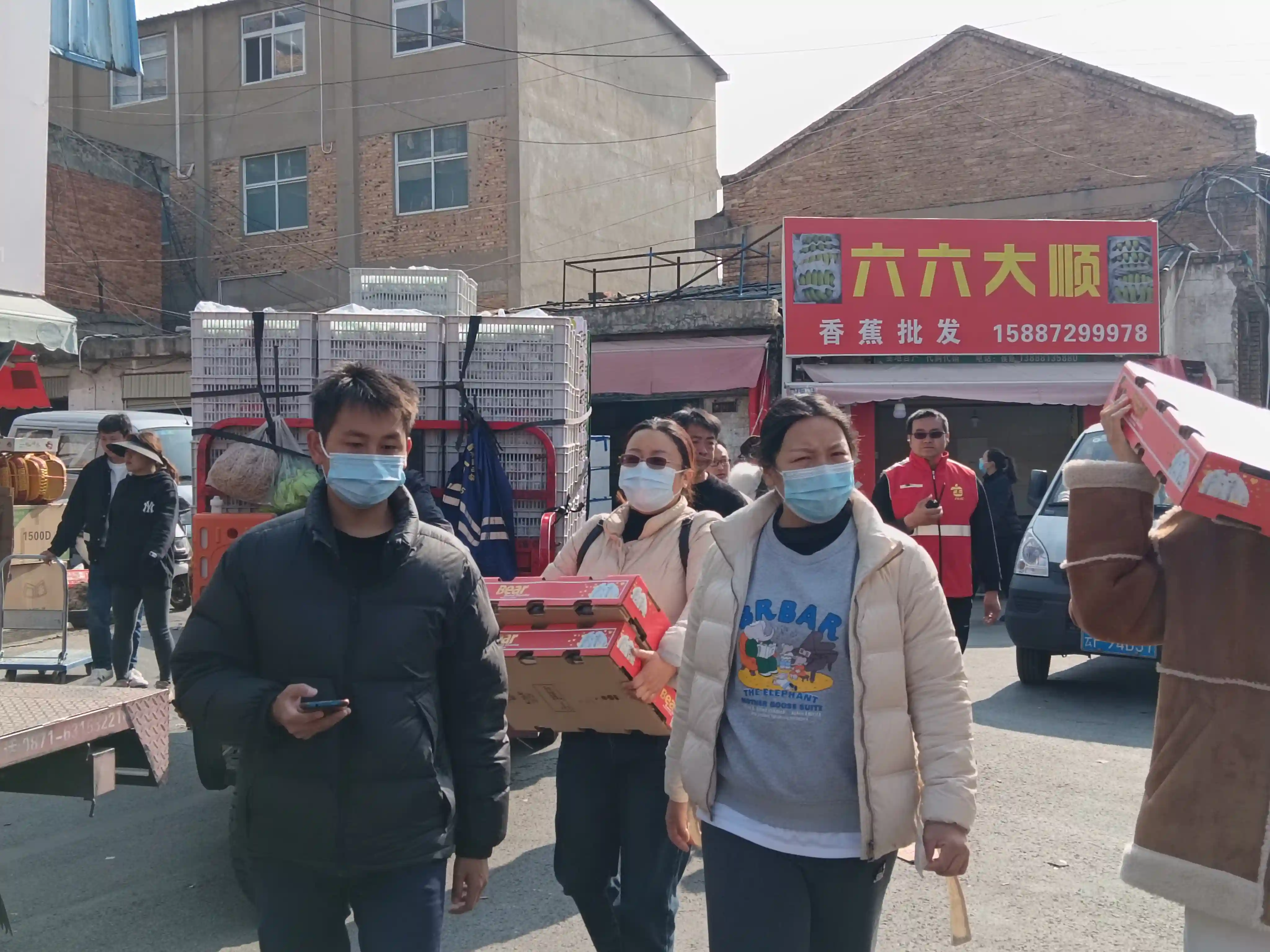 昆明金马正昌水果批发市场：客流量上万，日均总交易量2000吨