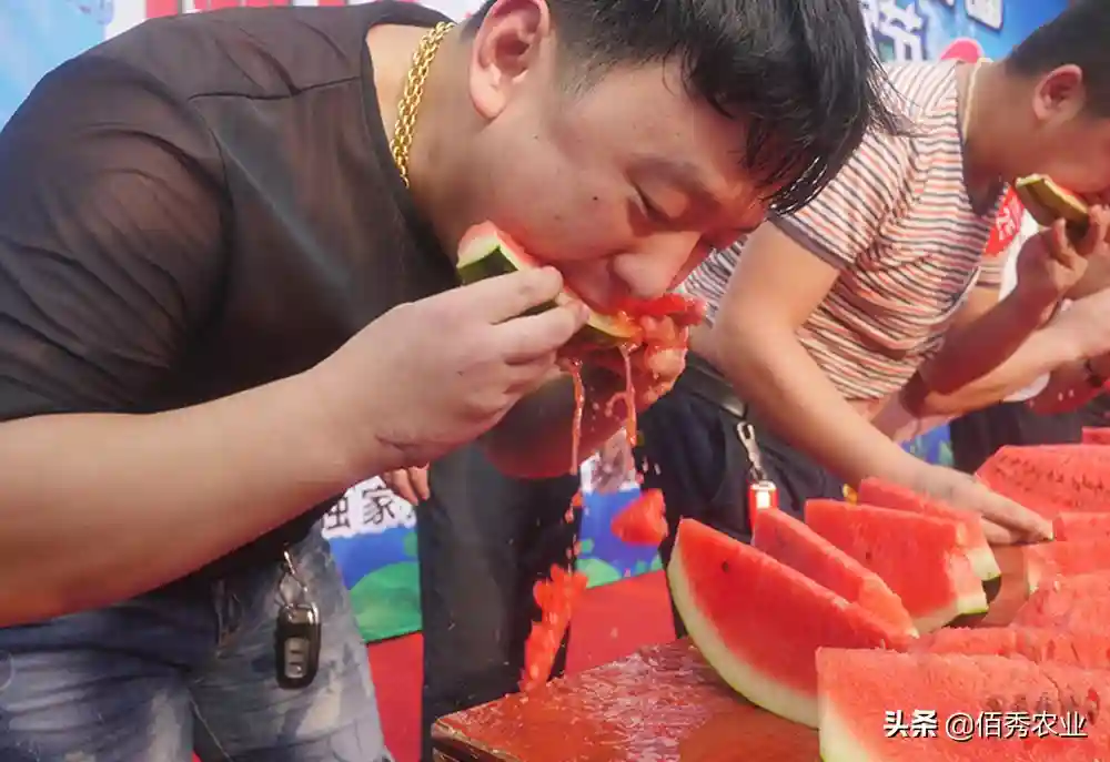一个西瓜140元？天气干旱，韩国水果价格飙升，为啥不从中国进口