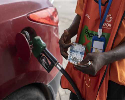 宜昌超市水果琳琅满目 野生苹果6.99元一斤 进口车厘子69.9元一斤