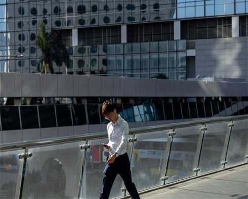 当场订400多件西瓜“大客户”在厦骗走水果批发商1950元